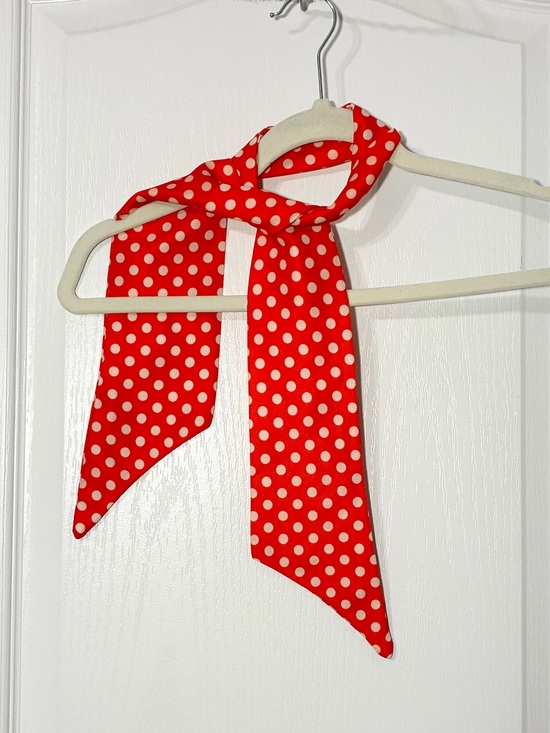 Vintage Accessories - 60s Handmade Polka Dot Lavallière Pussycat Neck Bow / Hair Bow Vintage Red White